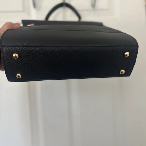 Sleek Sophisticated Trina Turk Black Handbag or Crossbody with Gold Hardware - Picture 6 of 11